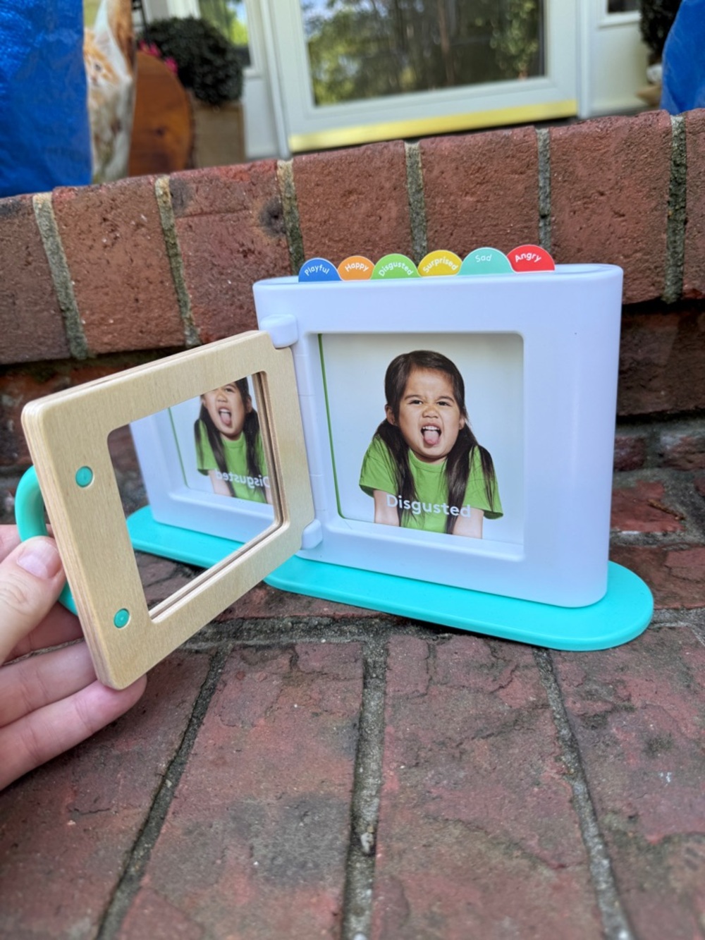 Lovevery Montessori Emotion Match Mirror & Card Set "Enthusiast" Play Kit 28-30 - Picture 2 of 3